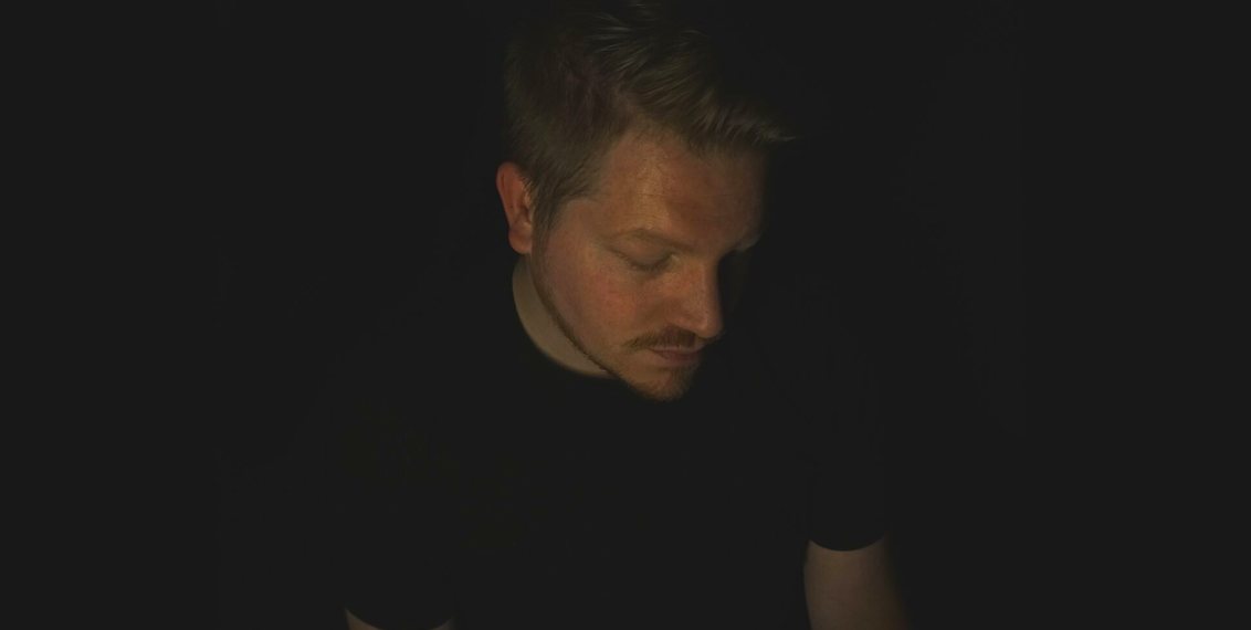 Matthew S’ Latest Single Waves on the Moon is an Experiment with the Modern Music