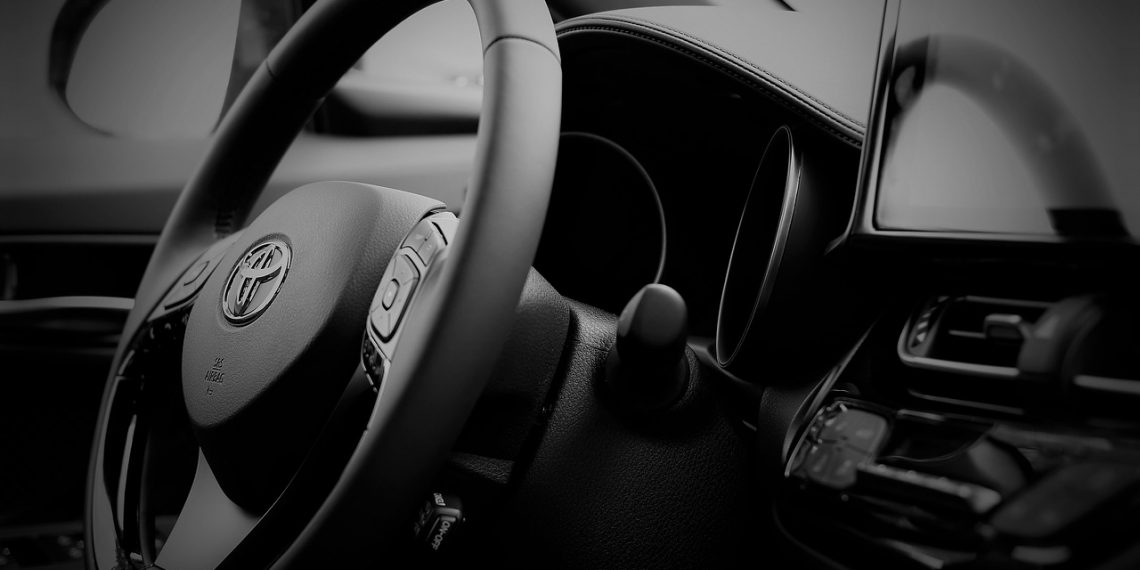 Toyota will Build New Hybrid Electric Cars for Suzuki in Britain