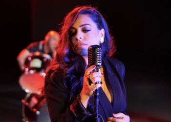 Alina K – Spreading Positivity through Music