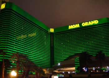 MGM Resorts sell Las Vegas Properties due to Under Performance