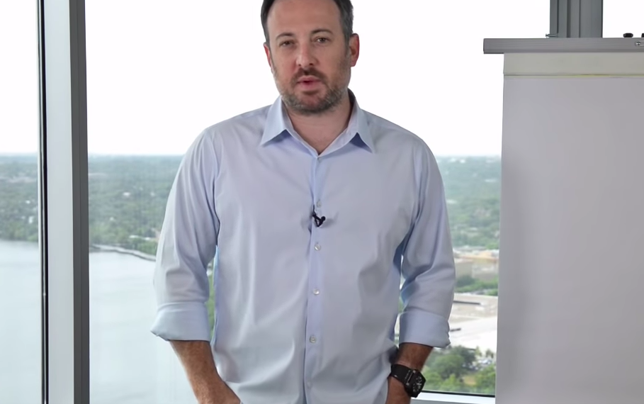 Mike Dillard has been Helping Budding Entrepreneurs Run their Business Successfully Using Investment Strategies