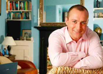 PR Consultant Bill Hunt’s Work Showcase Highlights his Creative Insight and Dedication Towards his Work