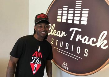 Peabo J’s energetic music contains multi-genre tracks in his distinct tone