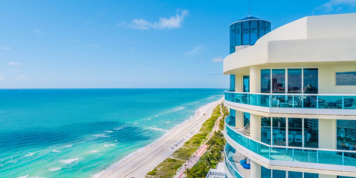 Lifestyle Over Listing—Super Luxury Group Finds Buyers Their Dream Home