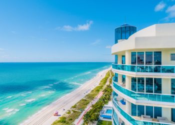 Lifestyle Over Listing—Super Luxury Group Finds Buyers Their Dream Home