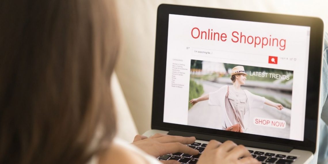 Digitization Helps Brands to Spread New Fashion Trends Like Fire