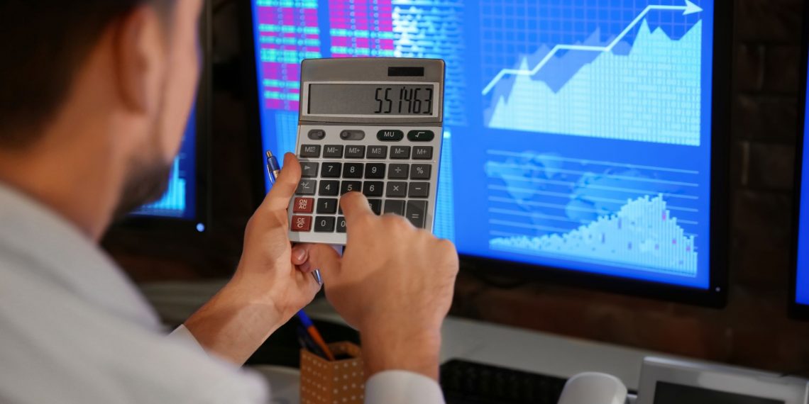 Beginner Traders Must Breakdown the Rewards and Risks to Earn Money in Options Trading