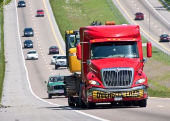 Freedom Heavy Haul has Become Popular for Offering Specialized Heavy Equipment Hauling and Machinery Transport Services