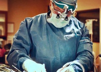 Dr. Steven Cyr Has The Best Training To His Credit And Vast Experience To Lead The Orthopaedic & Cosmetic Surgery World