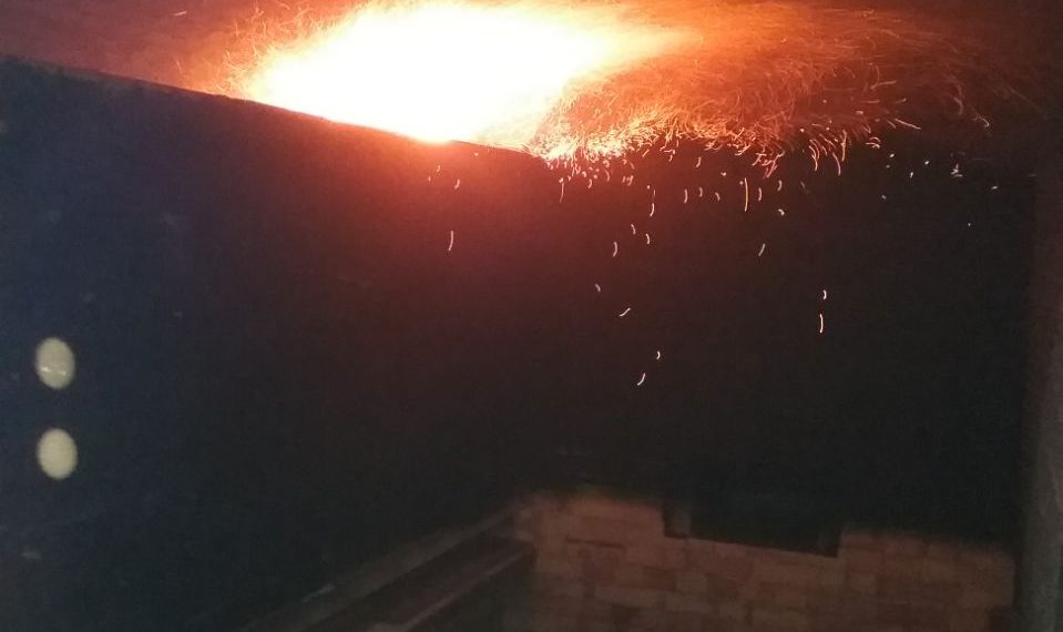 Why is it important for India to have indigenous metal powder production plants