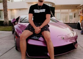 Talented music artist Nick21 is making everyone sway to his tunes.