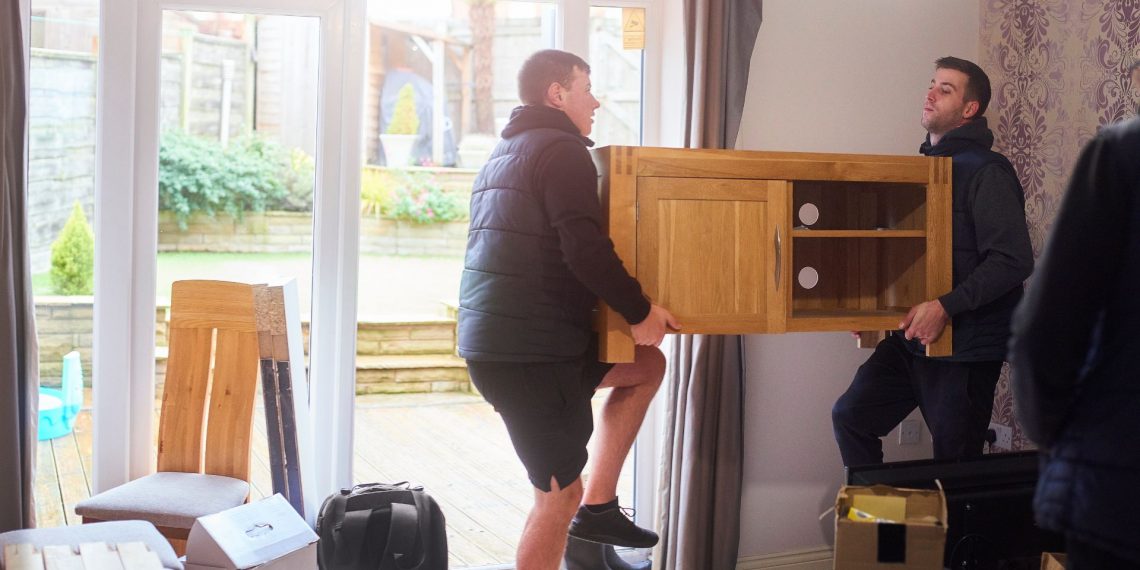 How to Hire a Removal Service in the UK: Moving Home Made Easy