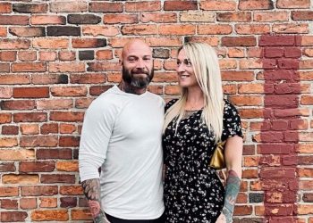 Desperate to Get the Intimacy Back into Your Life? Here’s the Secret on How to Do It.