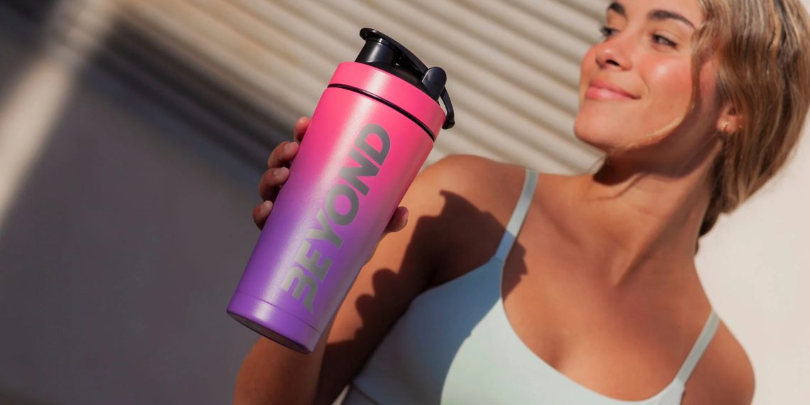 Beyond Shakers: Where Style Meets Functionality in Fitness Hydration